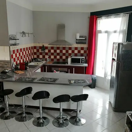 Spacieux F2 Limite Cannes 2 Personnes - * Le Cannet